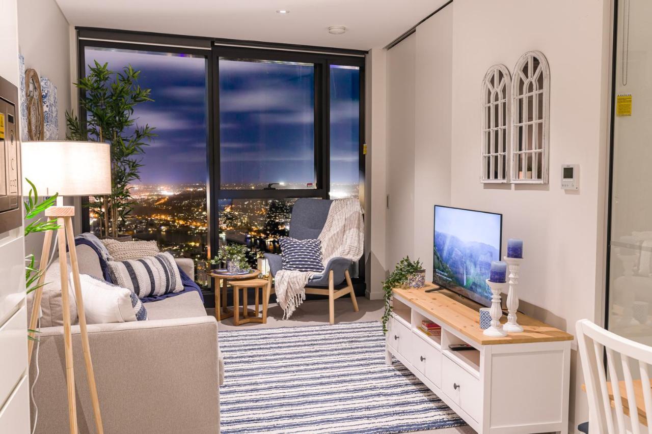 דירות בריסביין Hamptons Retreat On Level 77 Skytower מראה חיצוני תמונה